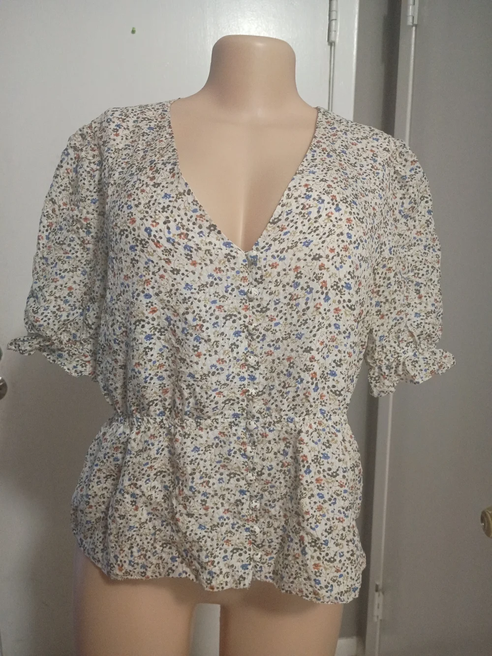 Madewell Cream Floral V-Neck Peplum Blouse with Blue & Rust Flecks
